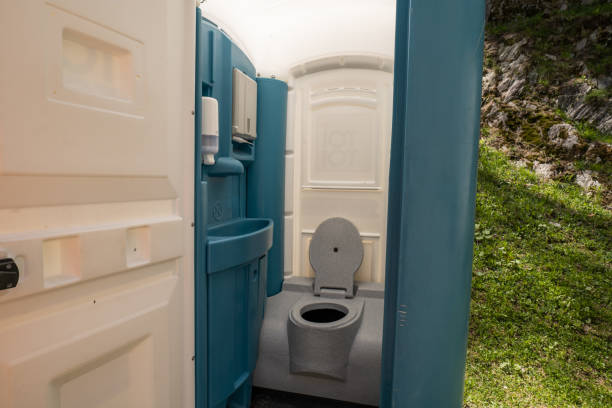Best Portable restroom trailer rental  in Tulare, CA
