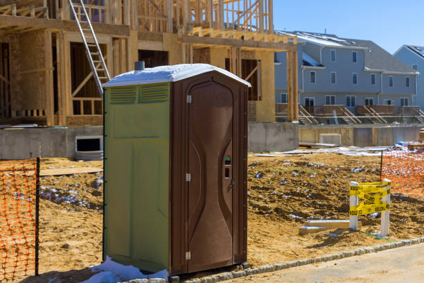 Best Porta potty cleaning services  in Tulare, CA